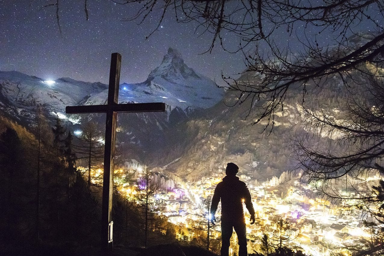 Morning Star Symbolism & Meaning (Hope & Guidance)