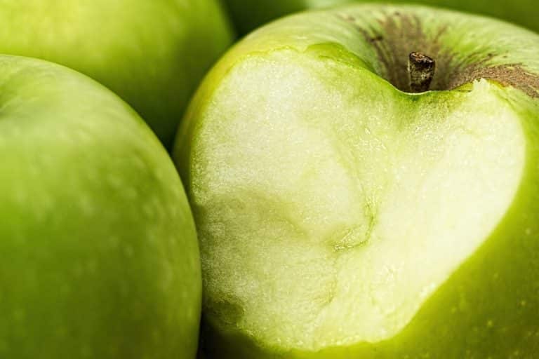 Green Apple Meaning and Symbolism (Friendship and Wisdom)